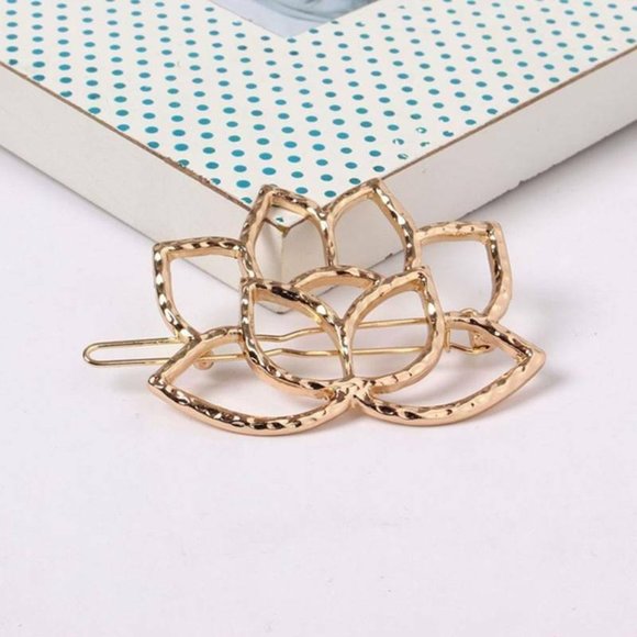 NWOT Gold Lotus Hair Pin - Picture 3 of 12